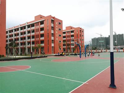 開平市梁金山小學